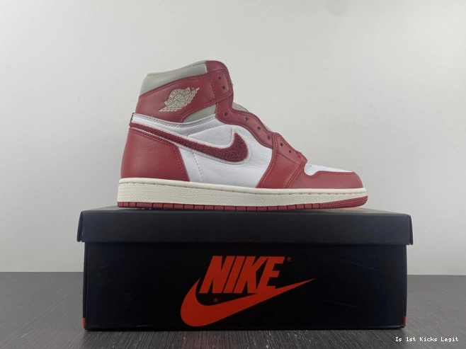OG Newstalgia DJ4891-061 (W) 1 High Chenille Jordan 0808
